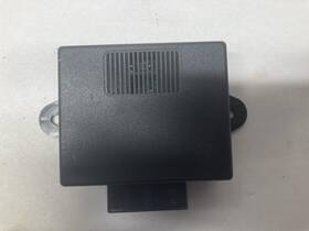 Q27-1005 All Other Buzzer Or Alarm Paccar Module With 2 Plugs - Used