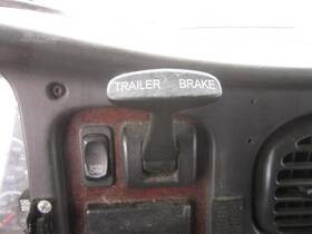 3657752 Brake 2403648 Replaces Trailer 2005 Valve Air