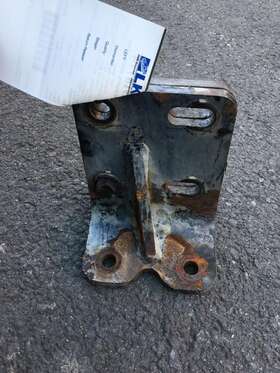 D62-6024 Cummins 1918774 Replaces D62-6023 And Isx Epa 04 2007 Engine Mounts
