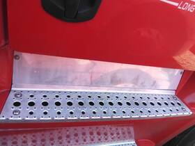 3584153 Freightliner 2337301 Cascadia 126 2020 Fairing Step