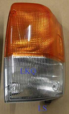 Hdl00035 Park Lamp Assembly For A 2004 - 2007 Isuzu N Series The Left Side
