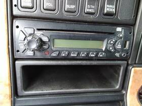 3833010 International 2550741 Prostar 122 Radio Am/fm/cd