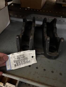 4c4z-5798-la International Nos Oem Ford Plate H50216-000 Suspension Part