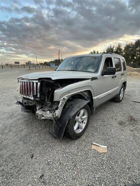 564.am8209 Jeep 09 Liberty Jack