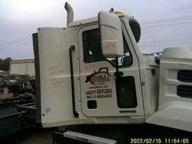 3565810 Mack 2320907 Anthem 2022 Door Assembly Front