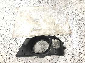 3450-300021 Mack L/h Headlamp Carrier Nos
