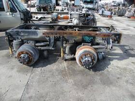 3316180 Null 2096165 Replaces 19qf414 Mack 1999 Axle Housing Rear Front Used - With Hubs