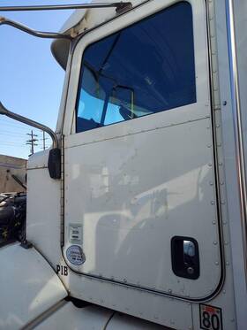3662092 Peterbilt 2407745 384 Door Assembly Front 2013 Left