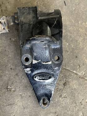 T62-6002 Peterbilt 379 388 389 Cab/sleeper/air Bag Suspension Lh Bracket