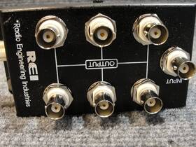 700887 Rei Coach Buses Rvs Video Distribution Amp 1 Input 6 Output 12v / 24v