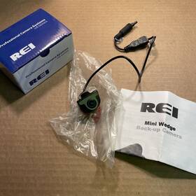 710601 Rei New Cos Cmos Vehicle Bus Rv Backup Camera Lip-mount Mini Wedge Black