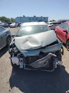 564.to1m13 Toyota Prius V 2013 Jack 5725408