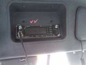 3853917 Uniden 2568935 Cb Radio A/v Equipment
