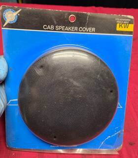 United Pacific 40913 Pair Of Chrome-plated Plastic 6-3/4 Inch Round Speaker Covers