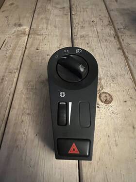 20953578p06 Volvo Vnl Headlight Switch