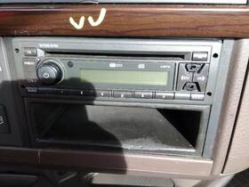 3642020 Volvo 2389593 Replaces Vnl 2014 Radio Am/fm/cd