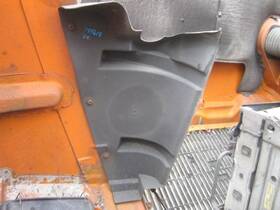 3647268 Volvo 2394364 Vnm Fender Splash Shield/guard 2001 Left Used - A