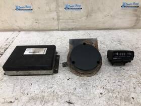 82152501 Volvo Safety/warning Mounts To Front Of Bumper - Used