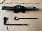 2001-2006 Acura Mdx Emergency Tire Jack & Tool Kit Set Oem. Fixed Price $46.93.